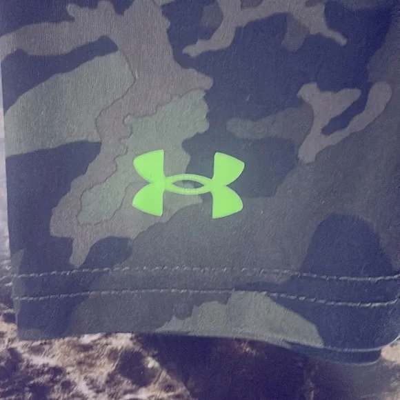 Under Armour Camo Athletic Shorts - Picture 3 of 4